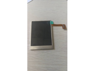 TM028HDZ58